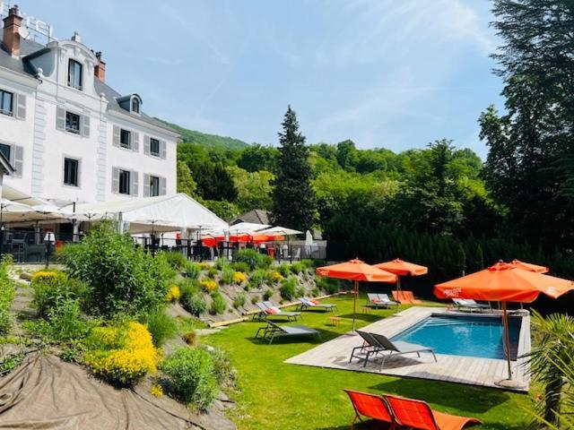 Hotel Restaurant Le Repere Vizille Bagian luar foto